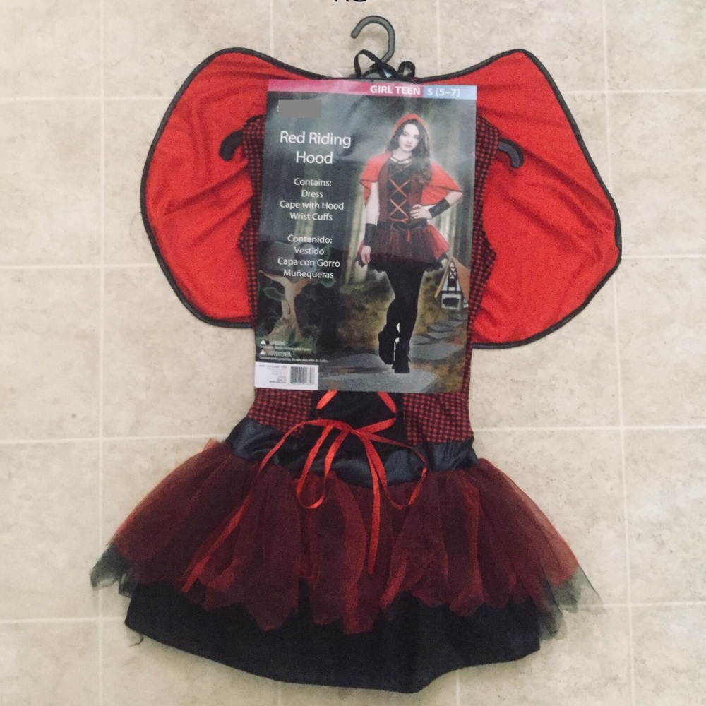 RED RIDING HOOD COSTUME